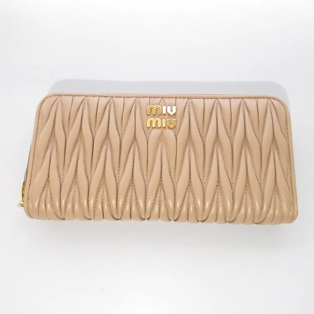 MIUMIU ミュウミュウ マテラッセ ロングウォレット ラウンドファスナー 長財布 5ML506 ピンクベージュ