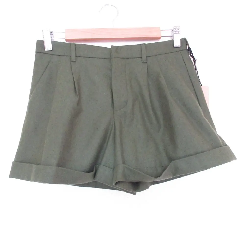 miumiu ミュウミュウ フランネル ツータック ショートパンツ 36 グリーン