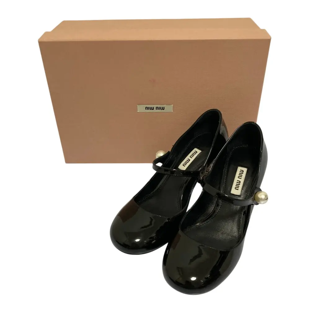 miu miu ミュウミュウ パテントレザー クリスタルヒール メリージェーン パンプス サイズ35 22cm相当 ブラック