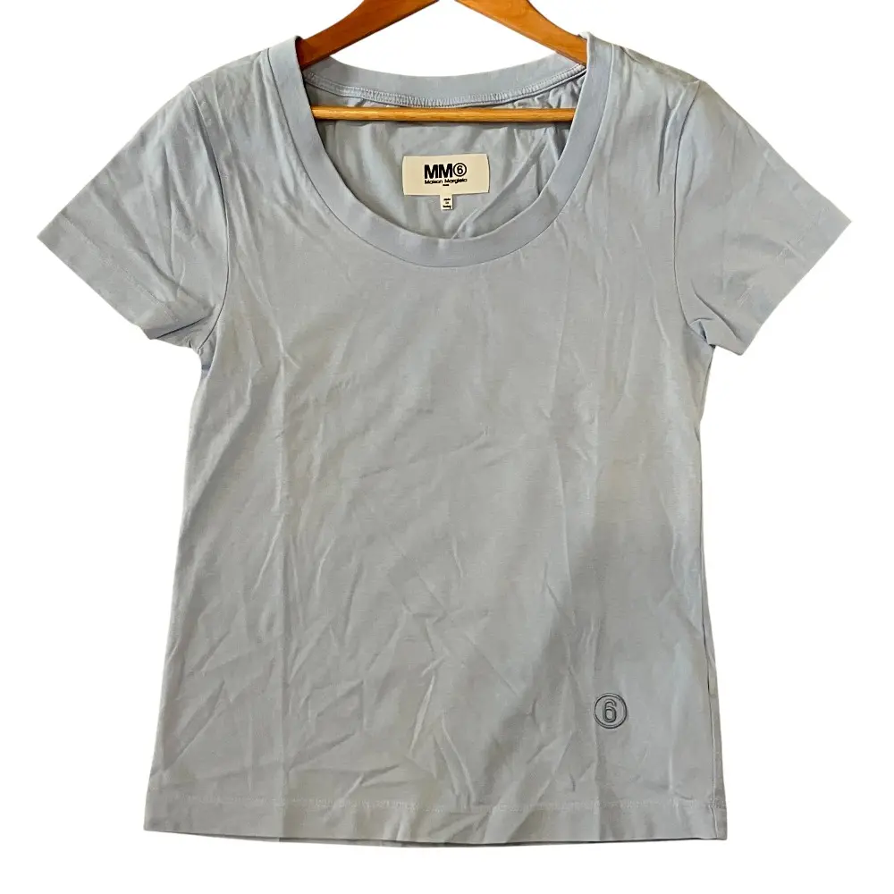 MM6 Maison Margiela エムエムシックス メゾンマルジェラ ロゴ刺繡 ラウンドネック ショートスリーブ Tシャツ S ライトブルー