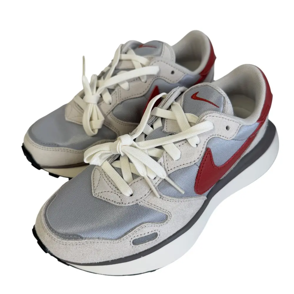 NIKE ナイキ WMNS PHOENIX WAFFLE フェニックス ワッフル ローカット スニーカー FD2196-001 24cm グレー×エンジ