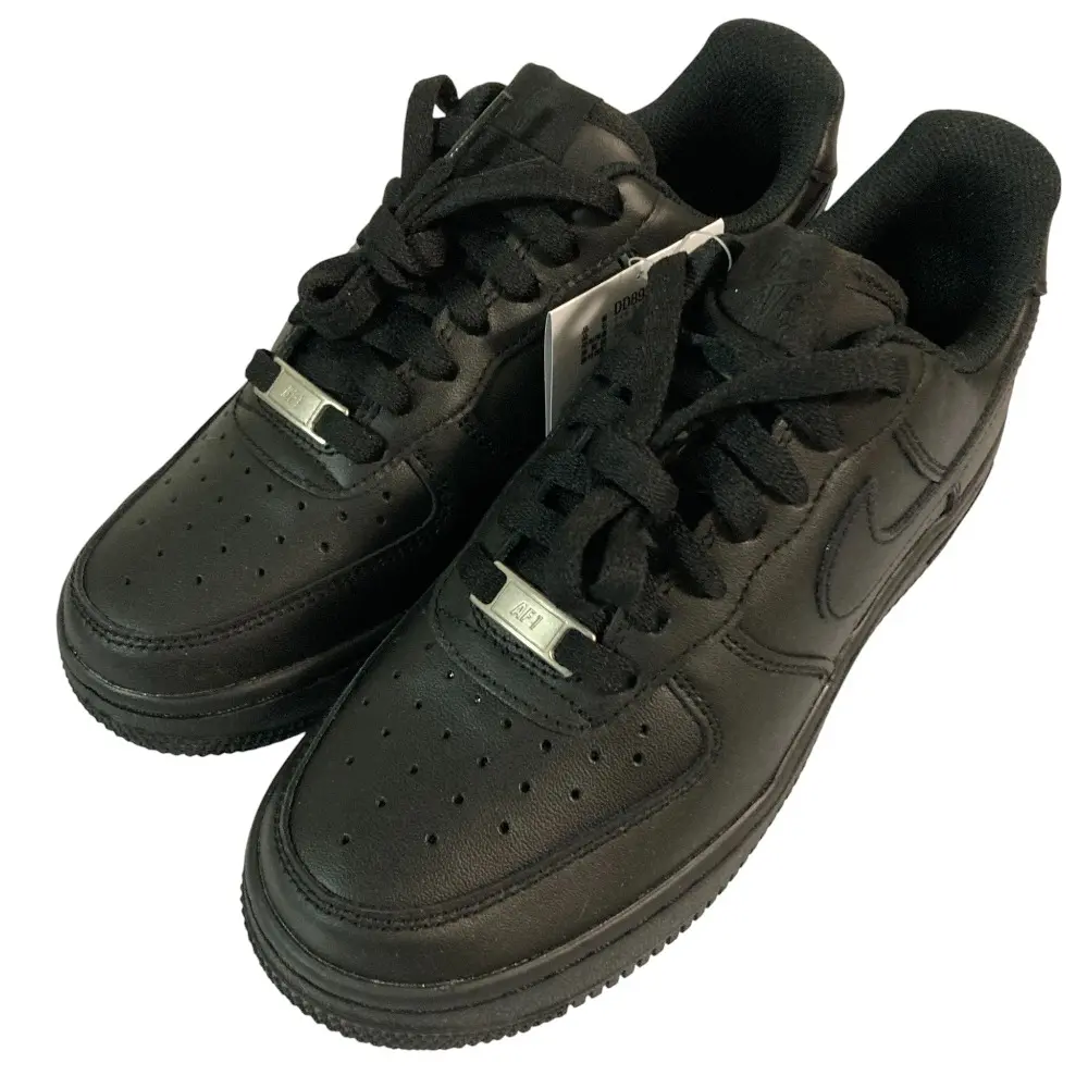 NIKE ナイキ WMNS AIR FORCE 1 ’07 エア フォース 1 ローカット スニーカー DD8959-001 23.5cm ブラック