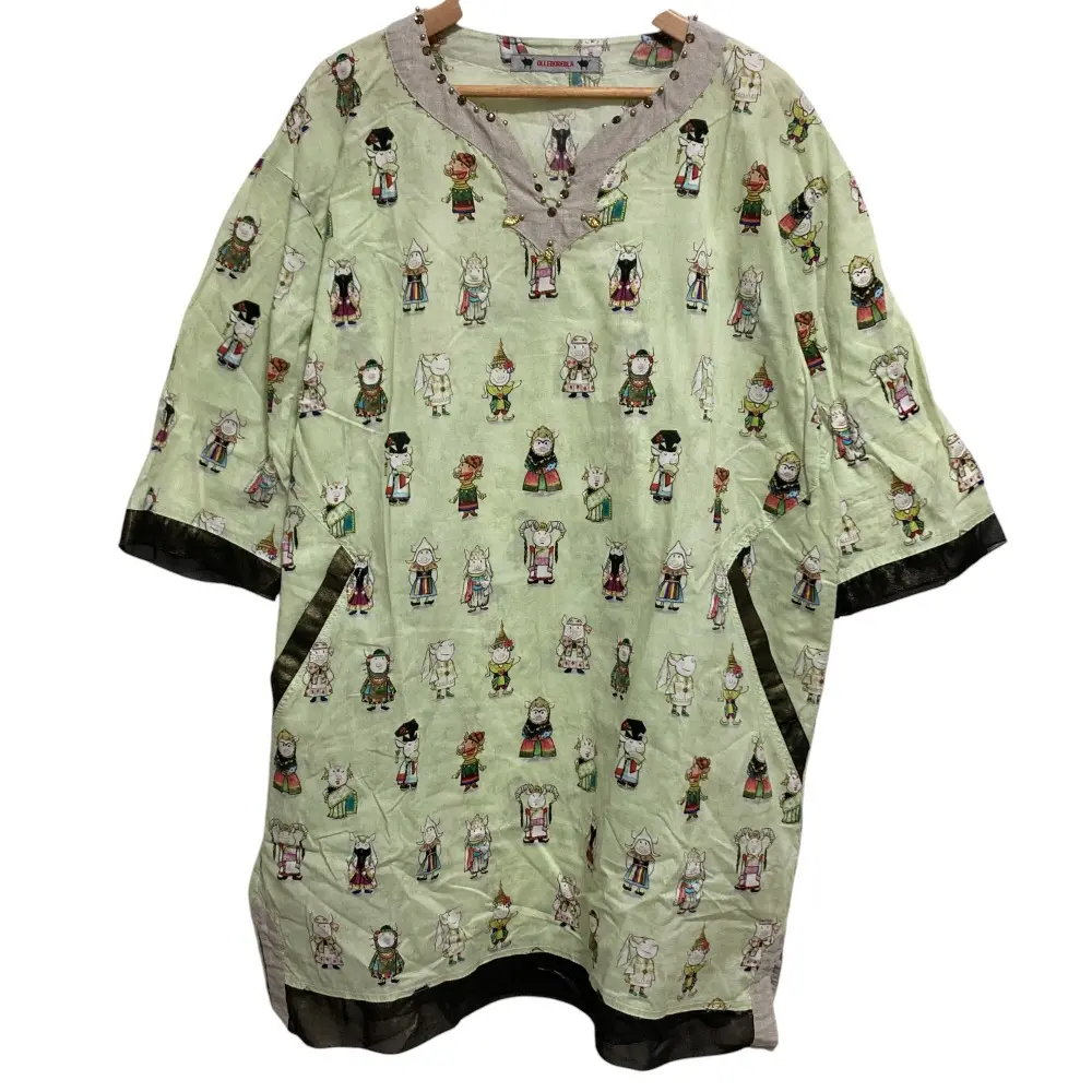 OLLEBOREBLA アルベロベロ オレボレブラ ぶたさん 総柄 ビジュー