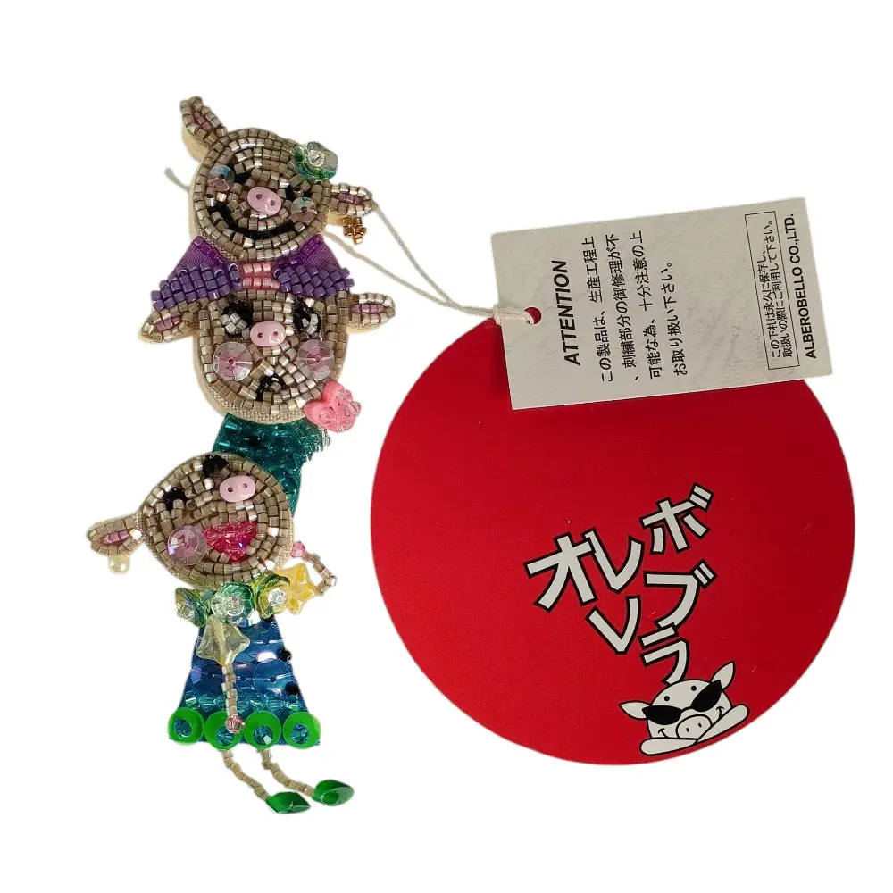 OLLEBOREBLA オレボレブラ アルベロベロ ぶたさん 3匹 スパンコール ビーズ刺繍 ピンブローチ アクセサリー マルチカラー 