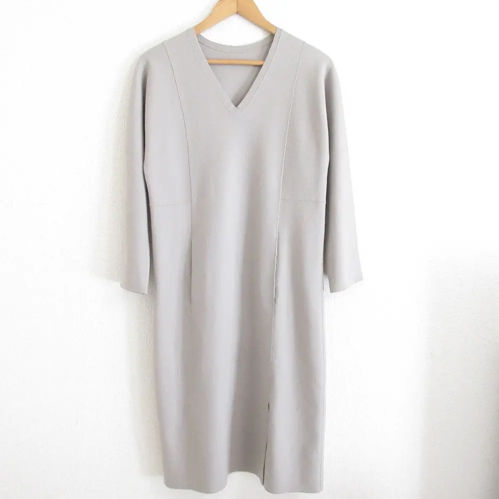 PLAIN PEOPLE プレインピープル ウール Vネック 長袖 ミモレ丈 ロング Iライン ニットワンピース 3 グレージュ