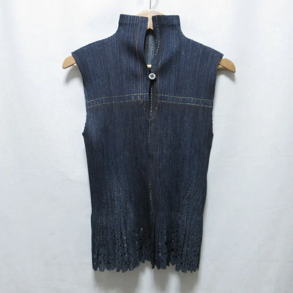 PLEATS PLEASE プリーツプリーズ イッセイミヤケ デニム転写 ハイネック ノースリーブ プリーツカットソー ブラウス 3 ブルー