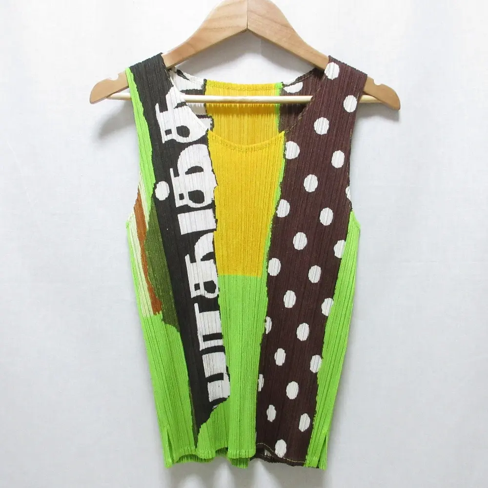 ISSEY MIYAKE PLEATS PLEASE イッセイミヤケ プリーツプリーズ 総柄 ノースリーブプリーツカットソー 3 マルチカラー