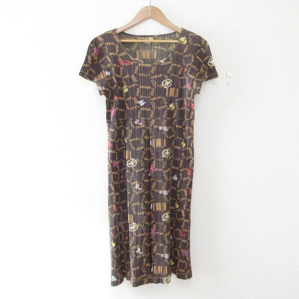 PLEATS PLEASE プリーツプリーズ イッセイミヤケ メガマート 英字プリント柄 半袖 ワンピース PP83-JH564 4 ブラウン系