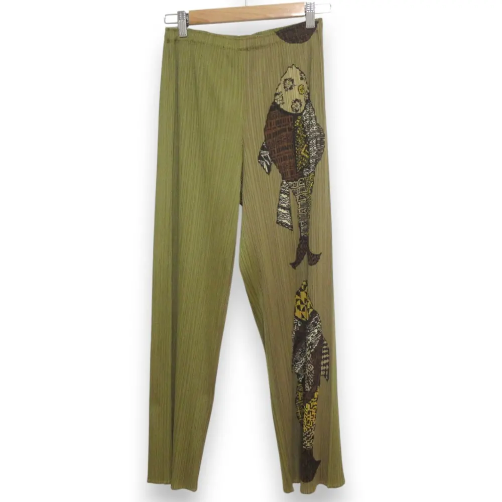 PLEATS PLEASE ISSEY MIYAKE プリーツプリーズ イッセイミヤケ 魚柄 イージーパンツ PP23-JF634 サイズ2 カーキ グリーン系