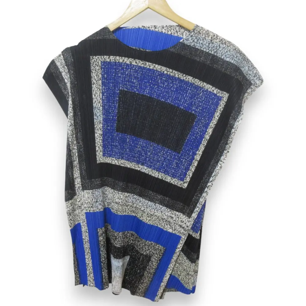 PLEATS PLEASE ISSEY MIYAKE プリーツプリーズ イッセイミヤケ アシンメトリープリント ノースリーブカットソー 3 ブルー×ブラック