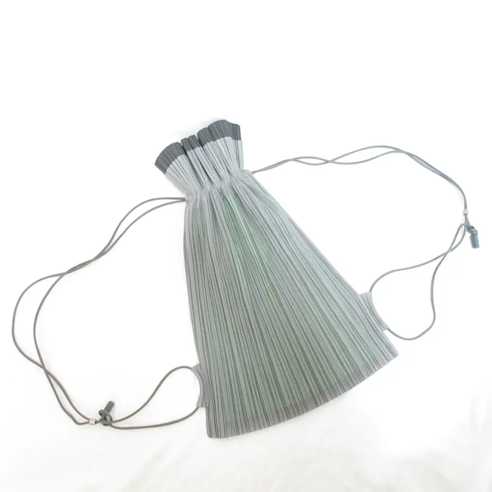 PLEATS PLEASE ISSEY MIYAKE プリーツプリーズ イッセイミヤケ 巾着 バッグ リュック ナップサック PP62-AG582 グレー