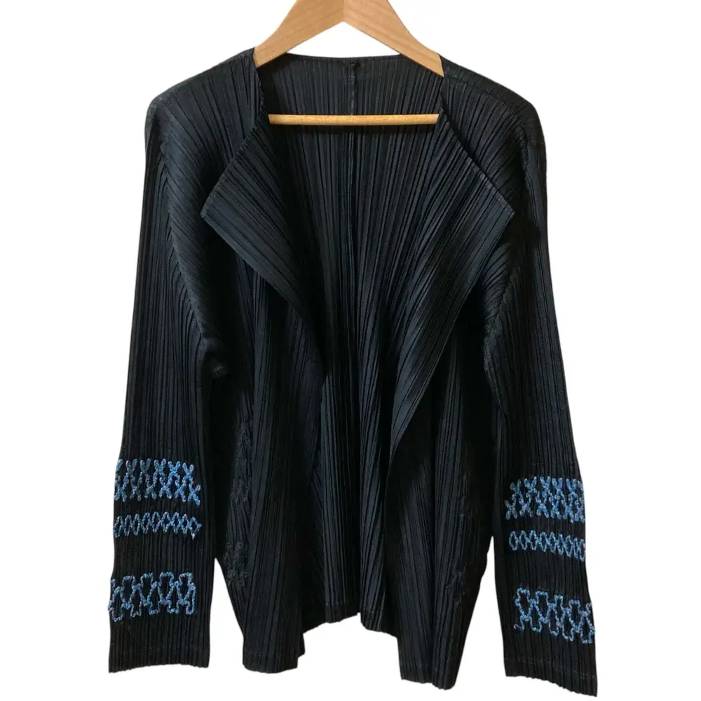 PLEATS PLEASE プリーツプリーズイッセイミヤケ スリーブエンブロイダリー ジャケット カーディガン PP03-JO542 3 ブラック