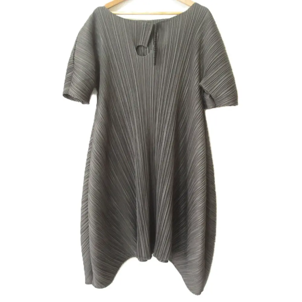 PLEATS PLEASE プリーツプリーズ 音符モチーフ 半袖 ひざ丈 バルーンワンピース PP81-JH403 サイズ3 ダークグレー