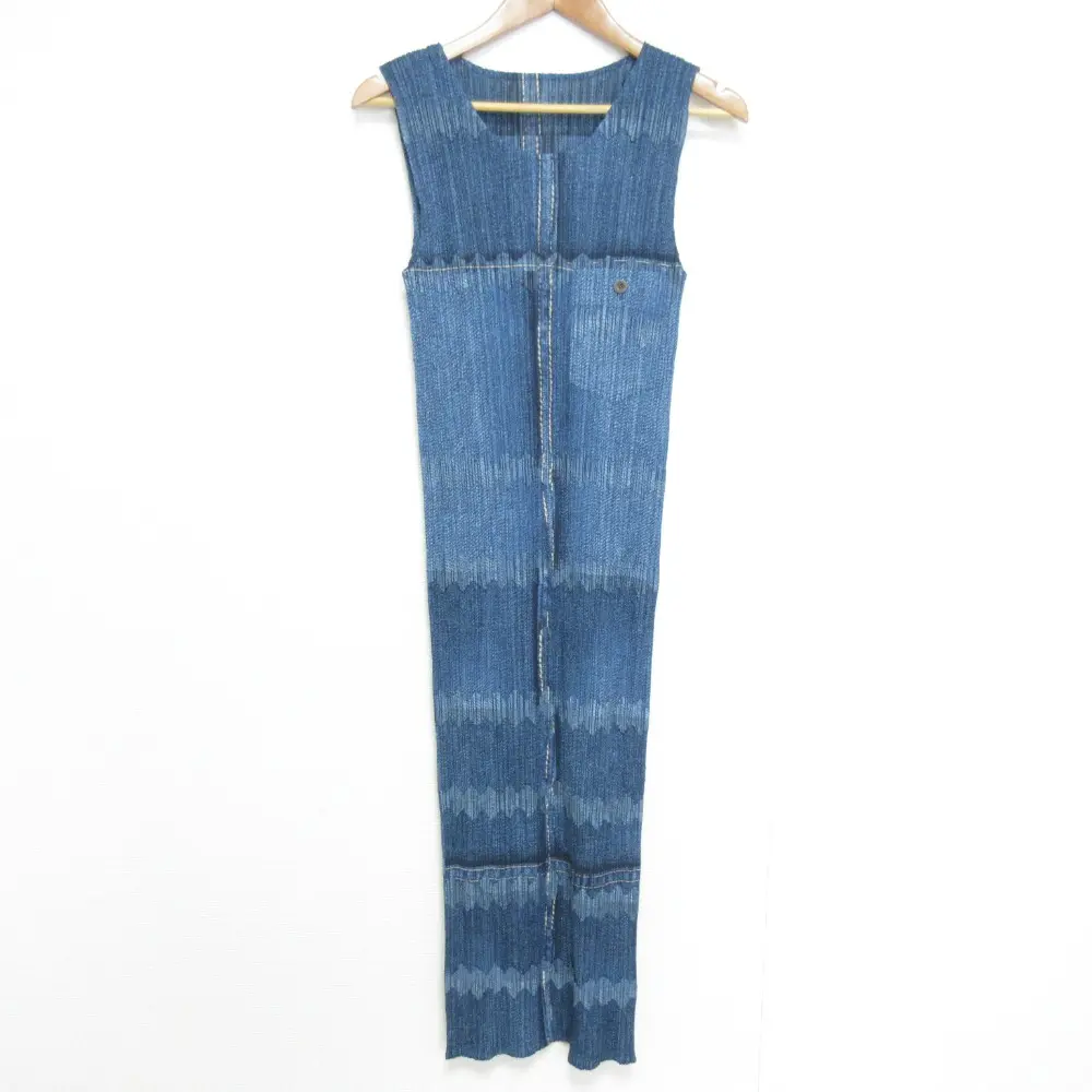 PLEATS PLEASE プリーツプリーズ イッセイミヤケ デニム転写 ノースリーブワンピース PP12-JH521 サイズ3 ブルー