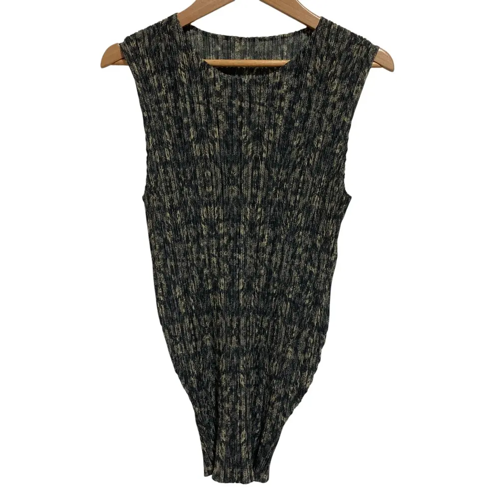 PLEATS PLEASE ISSEY MIYAKE プリーツプリーズ イッセイミヤケ 総柄 ノースリーブ カットソー PP14-JK481 size4 ブラック カーキ