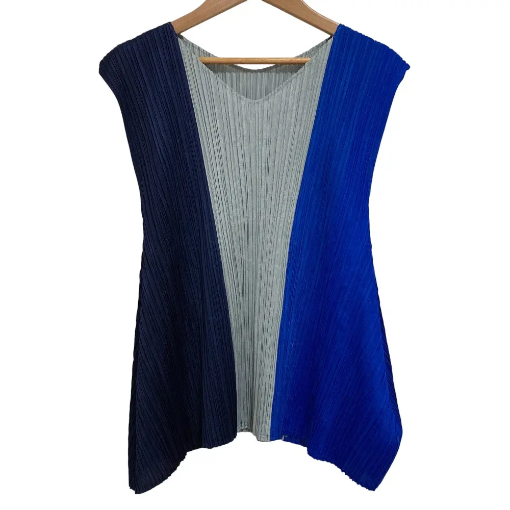 PLEATS PLEASE ISSEY MIYAKE プリーツプリーズ イッセイミヤケ パネルストライプ ノースリーブカットソー サイズ3 ブルー