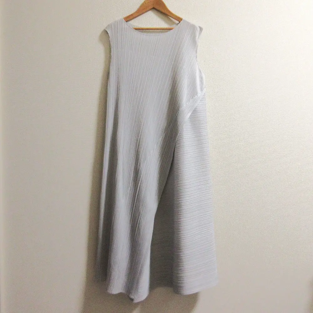 PLEATS PLEASE プリーツプリーズ イッセイミヤケ ノースリーブ ロングワンピース PP03-JH734 サイズ3 ライトグレー