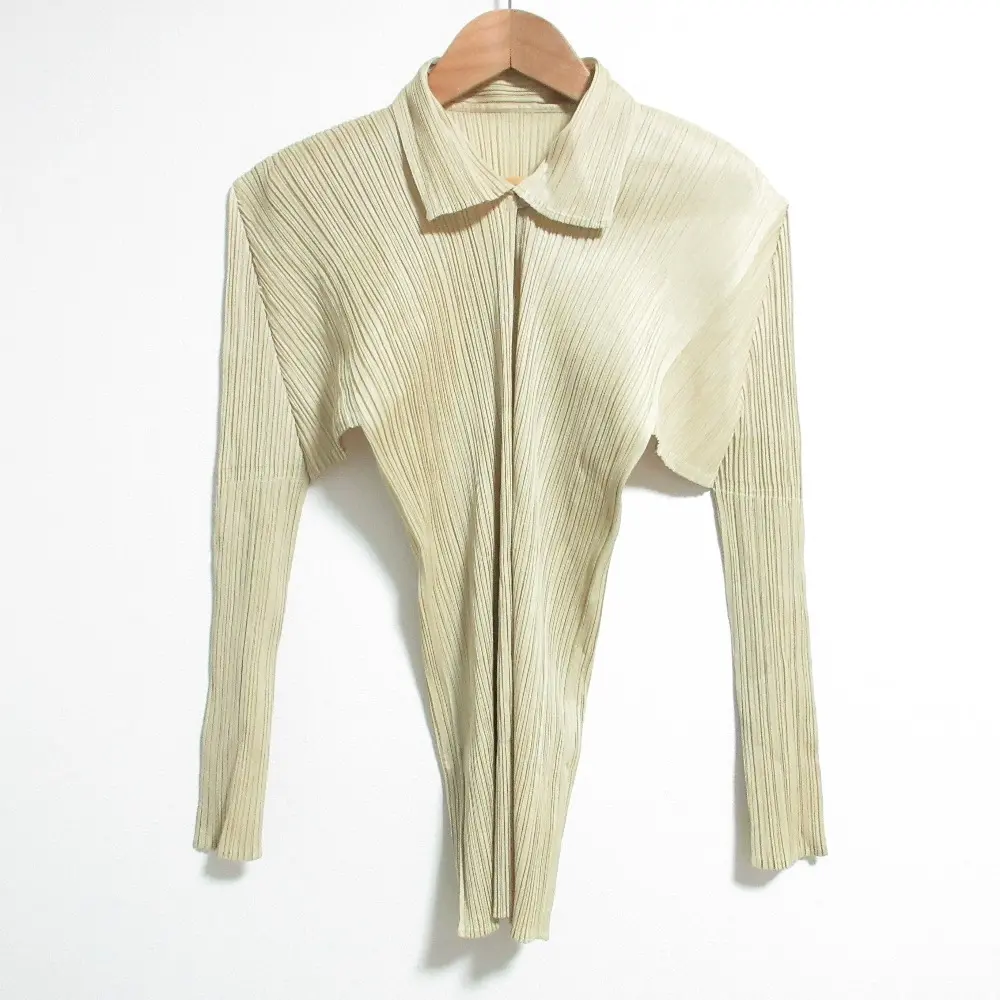 PLEATS PLEASE プリーツプリーズ ISSEY MIYAKE イッセイミヤケ ロングスリーブ スキッパー シャツ PP04-JK606 サイズ4 ベージュ