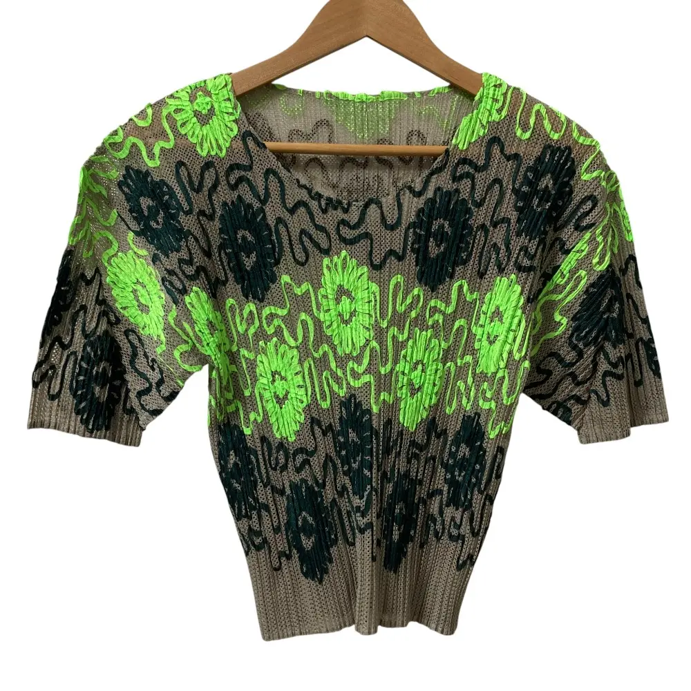 PLEATS PLEASE ISSEY MIYAKE プリーツプリーズ イッセイミヤケ コード刺繍 メッシュプリーツ Tシャツ PP06-JK904 サイズ3 グレー