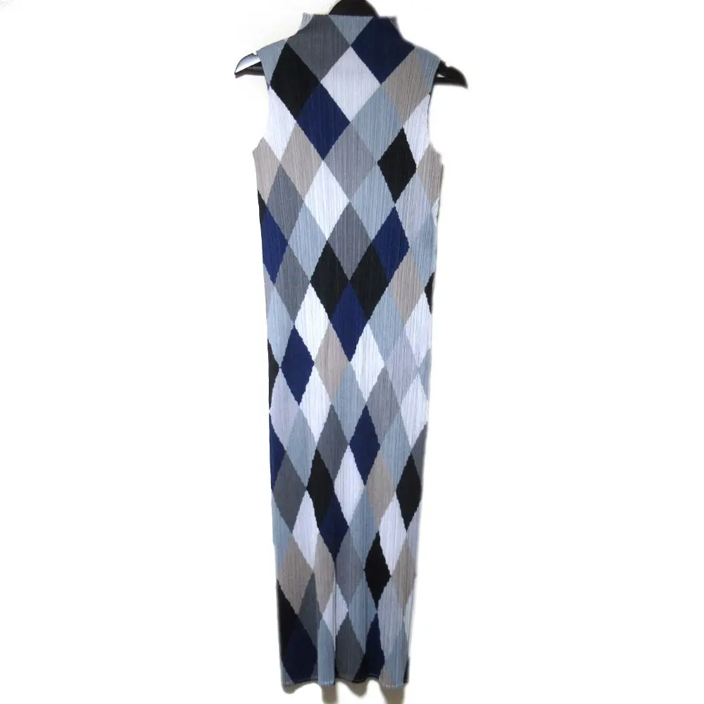 PLEATS PLEASE ISSEY MIYAKE プリーツプリーズ イッセイミヤケ ダイヤ柄 ノースリーブ ロングワンピース 3 マルチカラー
