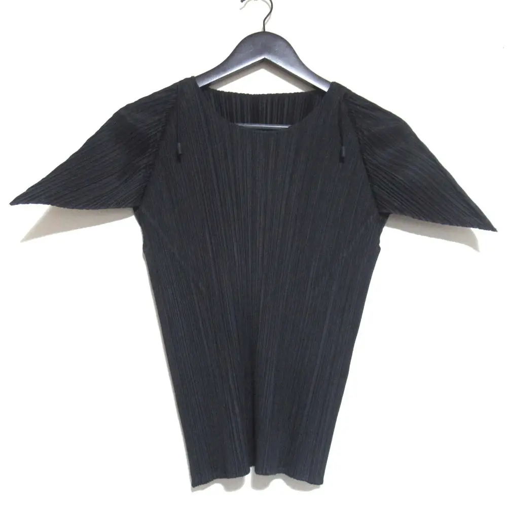 PLEATS PLEASE ISSEY MIYAKE プリーツプリーズ イッセイミヤケ ショートスリーブ ブラウス カットソー サイズ3 ブラックの買取実績【2025年10月買取】