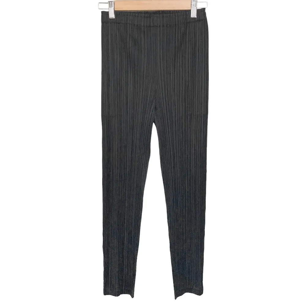 24AW PLEATS PLEASE ISSEY MIYAKE プリーツプリーズ イッセイミヤケ THICKER BOTTOMS 2 ストレートパンツ PP43JF381 3 ブラック