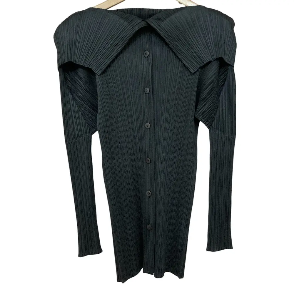 PLEATS PLEASE ISSEY MIYAKE プリーツプリーズ イッセイミヤケ ロングスリーブシャツ PP93-JK231 サイズ3 ダークグレーの買取実績【2025年11月買取】