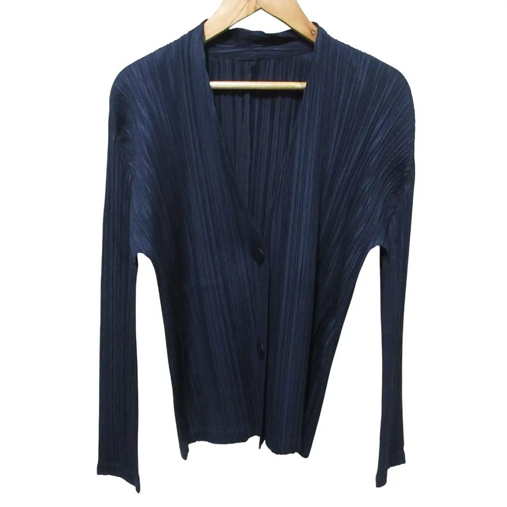 24SS PLEATS PLEASE プリーツプリーズ イッセイミヤケ MELLOW PLEATS Vネック ボタンカーディガン PP41JO282 サイズ3 ネイビー