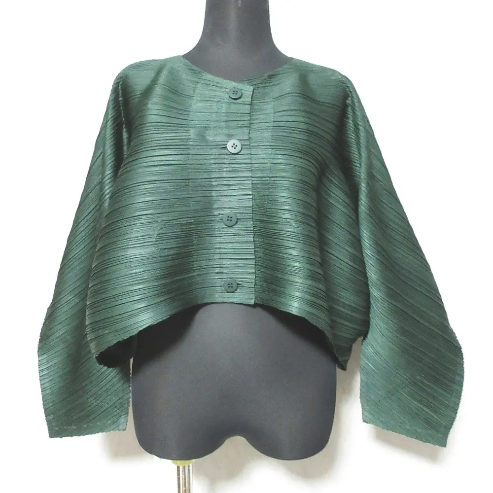 24AW PLEATS PLEASE プリーツプリーズ イッセイミヤケ UFO カーディガン PP43JO462 グリーンの買取実績【2026年1月買取】