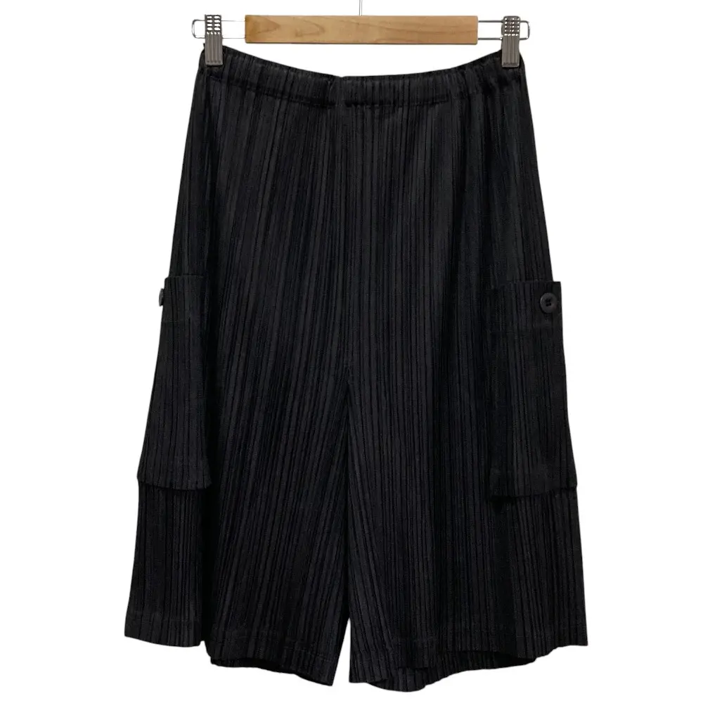 PLEATS PLEASE ISSEY MIYAKE プリーツプリーズ イッセイミヤケ イージーショートパンツ PP63JF434 サイズ3 チャコールの買取実績【2026年2月買取】