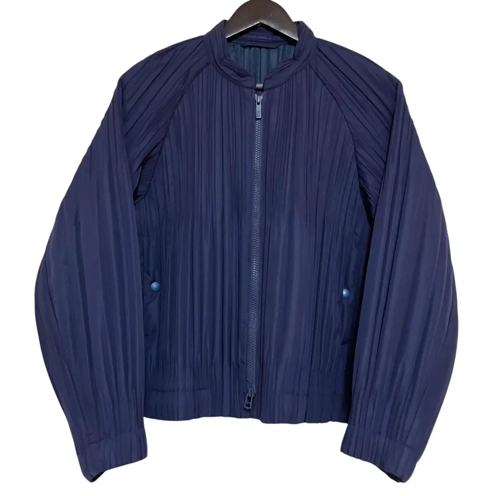 PLEATS PLEASE プリーツプリーズ イッセイミヤケ プリーツ パデッド ジャケット ブルゾン PP13-ZC831 サイズ3 ネイビーの買取実績【2026年5月買取】