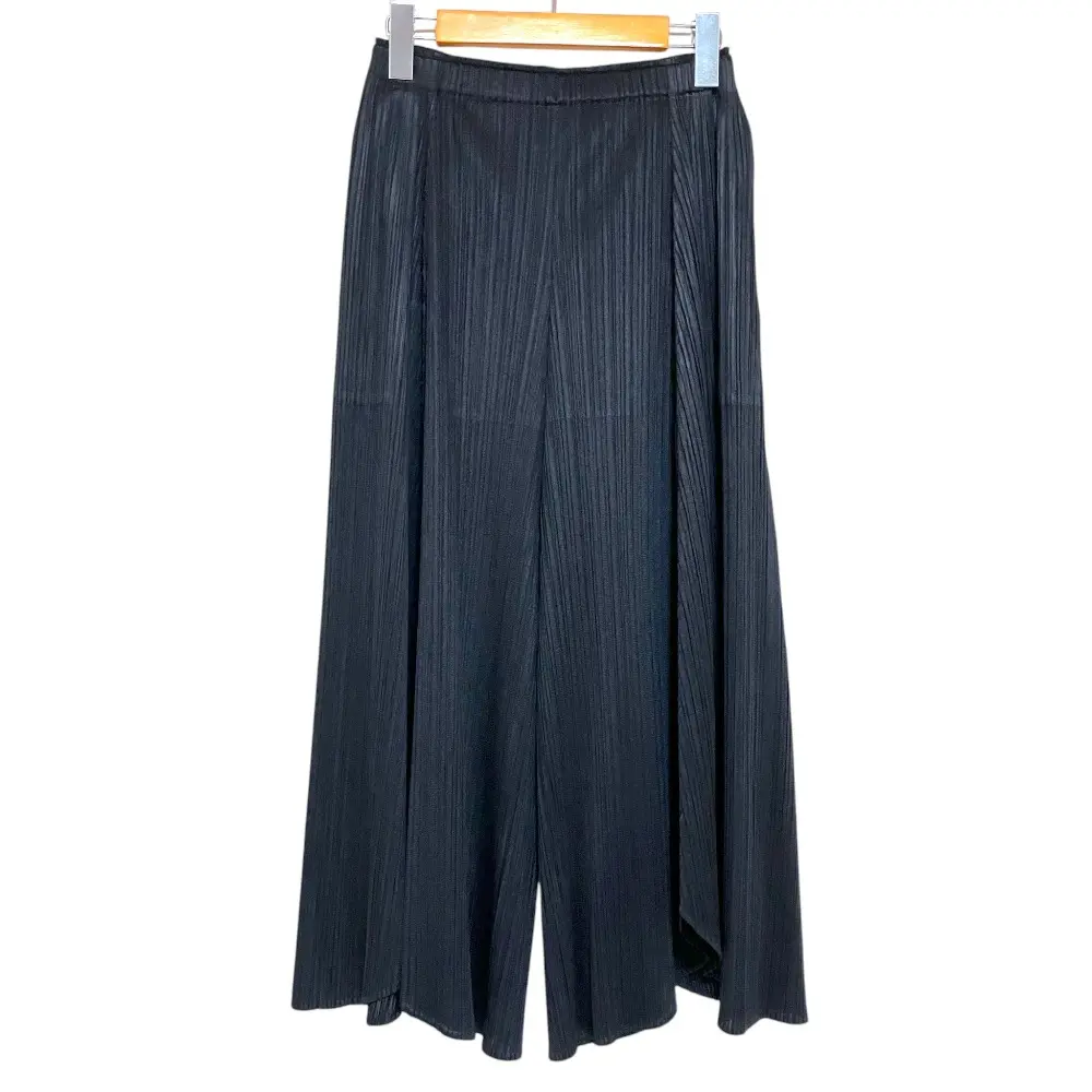 23AW PLEATS PLEASE ISSEY MIYAKE プリーツプリーズ イッセイミヤケ FROZEN FLOWER ワイドパンツ PP33JF463 サイズ2 ブラック