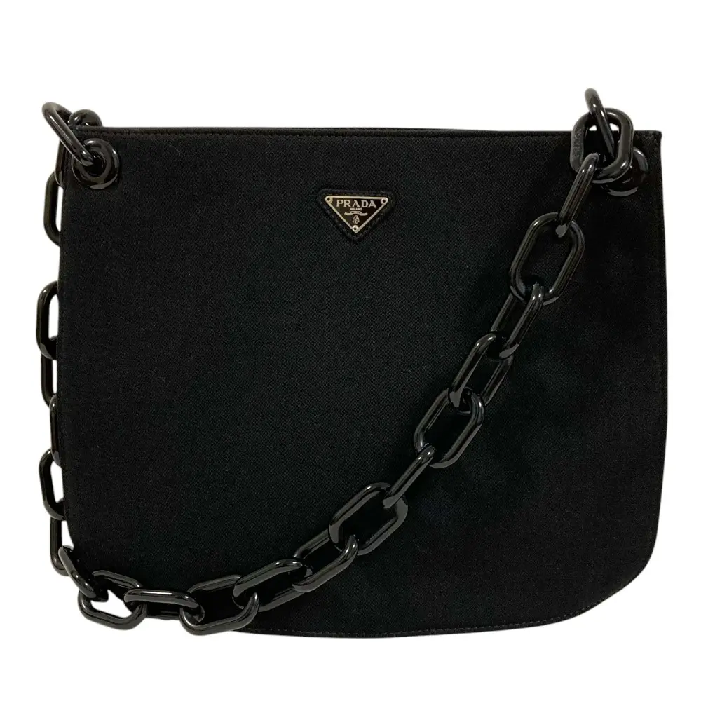 PRADA プラダ トライアングルロゴプレート ナイロン プラスチックチェーン ショルダーバッグ ブラックの買取実績【2025年10月買取】