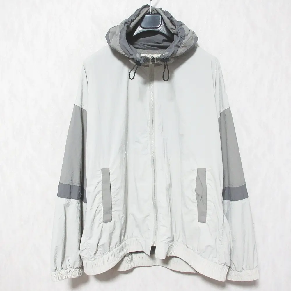 REMI RELIEF レミレリーフ ナイロンウェザーベンチレーションフーディージャケット オーバーサイズ ブルゾン M グレーの買取実績【2026年4月買取】