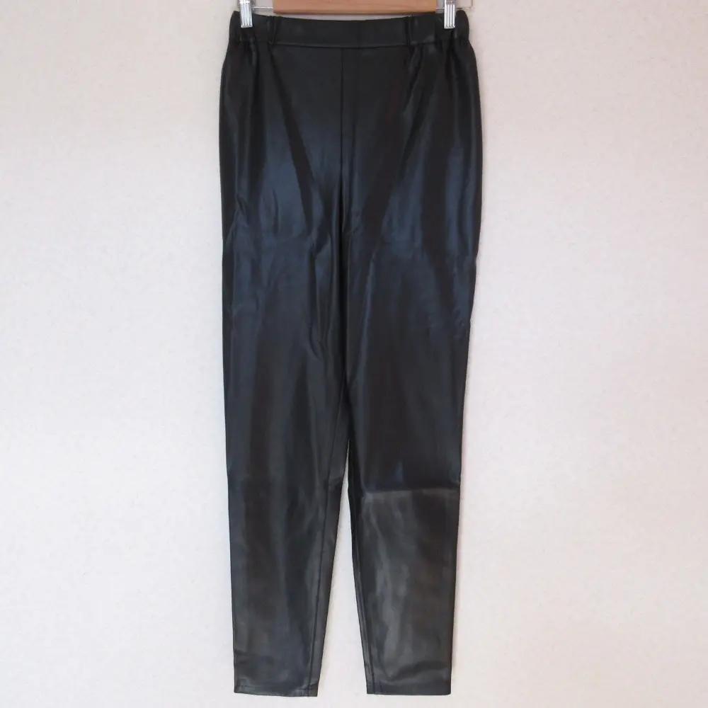 22AW Rene ルネ フェイクレザー エコレザー イージー テーパードパンツ 36 ブラックの買取実績【2024年10月買取】