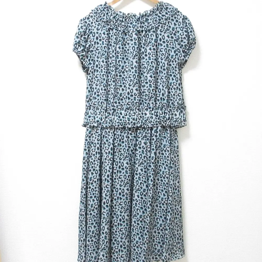 クリーニング済 21AW Rene ルネ レオパードプリント ショートスリーブ フリルブラウス×ミモレ丈スカート セットアップ 36 グレー系