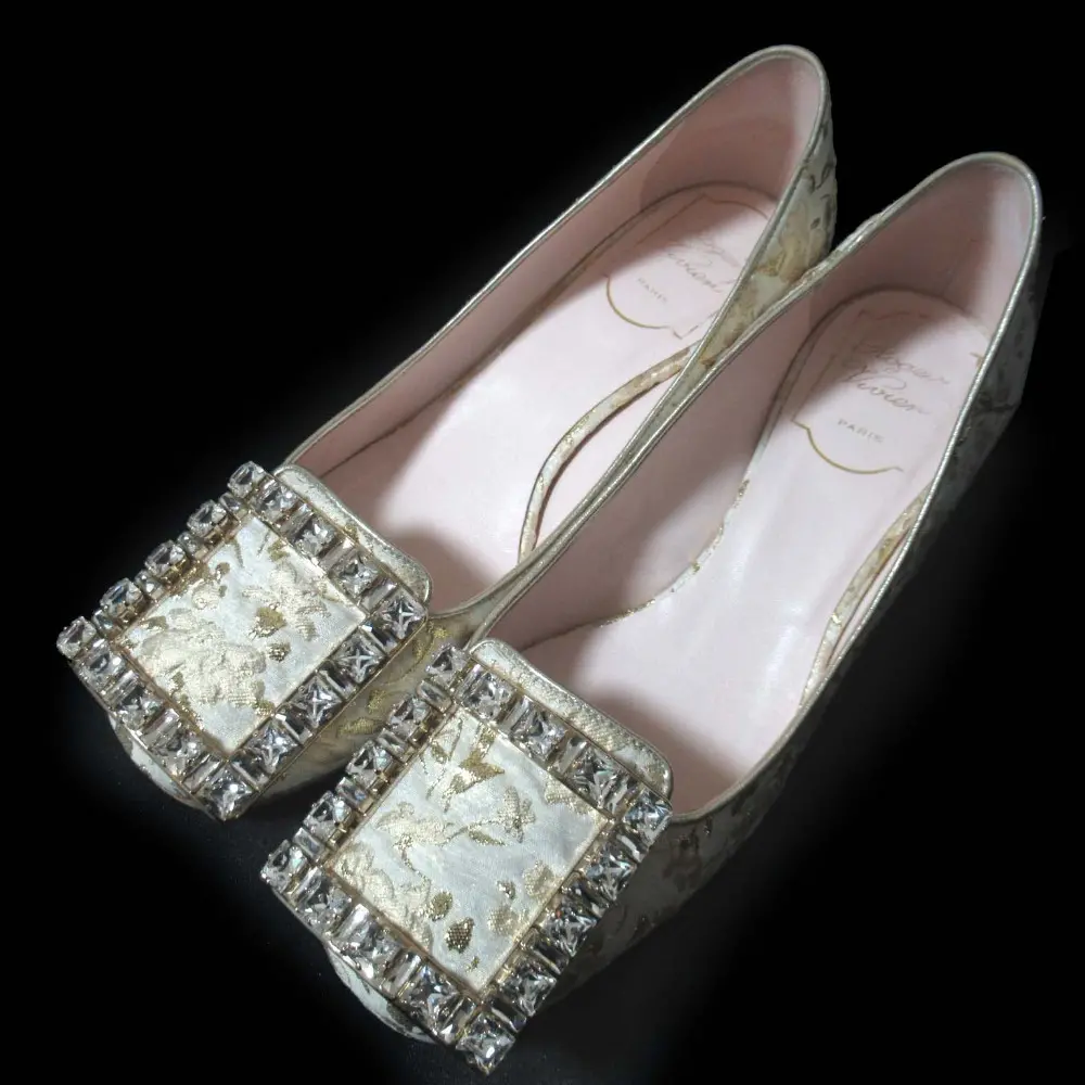 Roger Vivier ロジェヴィヴィエ ビジュースクエアバックル チャンキーヒール ジャガード パンプス 35 22.5cm相当 ベージュ