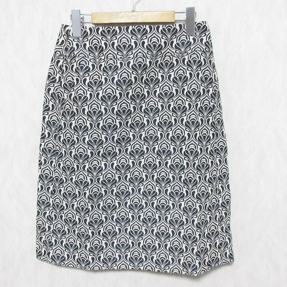 S Max Mara エスマックスマーラ ダマスク柄 総柄 ジャガード ひざ丈 ミディ丈 セミフレア スカート 42 ブラック系