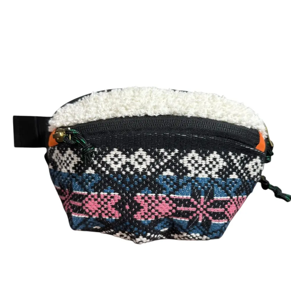 23SS sacai サカイ ネイティブ柄 ウエストバッグ ボディバッグ マルチカラー