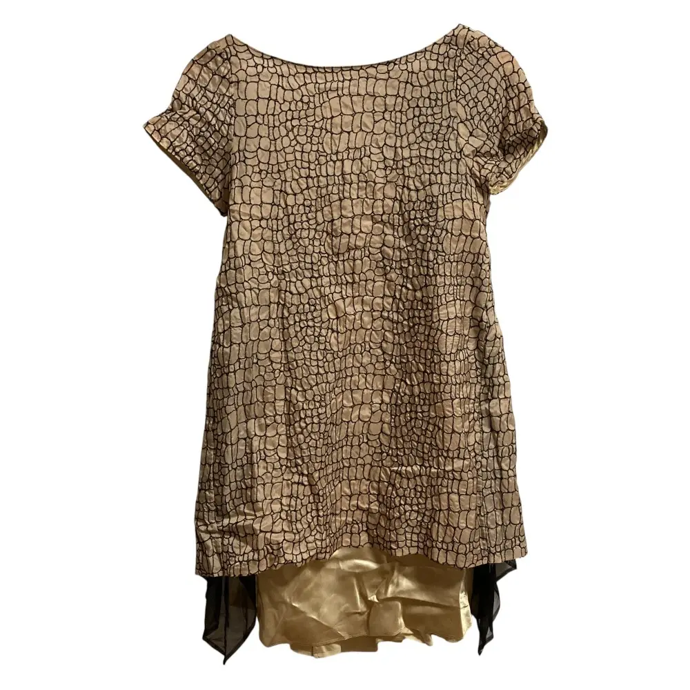 sacai サカイ エンブロイダリー バックサテン ドッキングブラウス フレンチスリーブ チュニック サイズ2 ベージュ