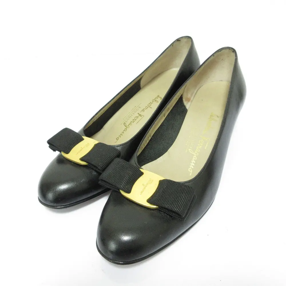 Salvatore Ferragamo サルヴァトーレフェラガモ ヴァラ リボン レザー アーモンドトゥ ローヒール パンプス 6 B 23.5cm相当 ブラック