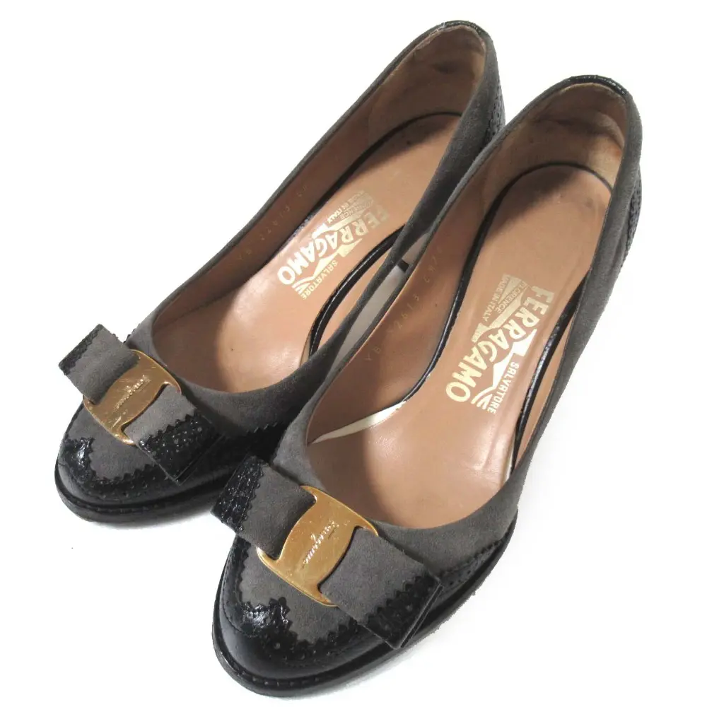 Salvatore Ferragamo サルヴァトーレフェラガモ TANIA ヴァラリボン スエード レザー パンプス 5C 22.5cm相当 グレー×ブラック