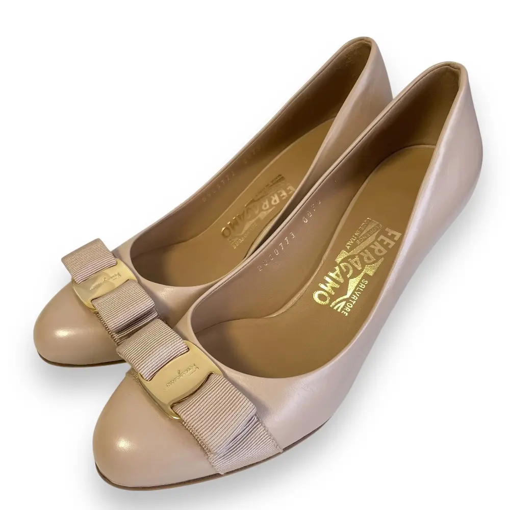 Salvatore Ferragamo サルヴァトーレフェラガモ レザー ヴァラリボン パンプス 6D 23cm相当 ピンクベージュ