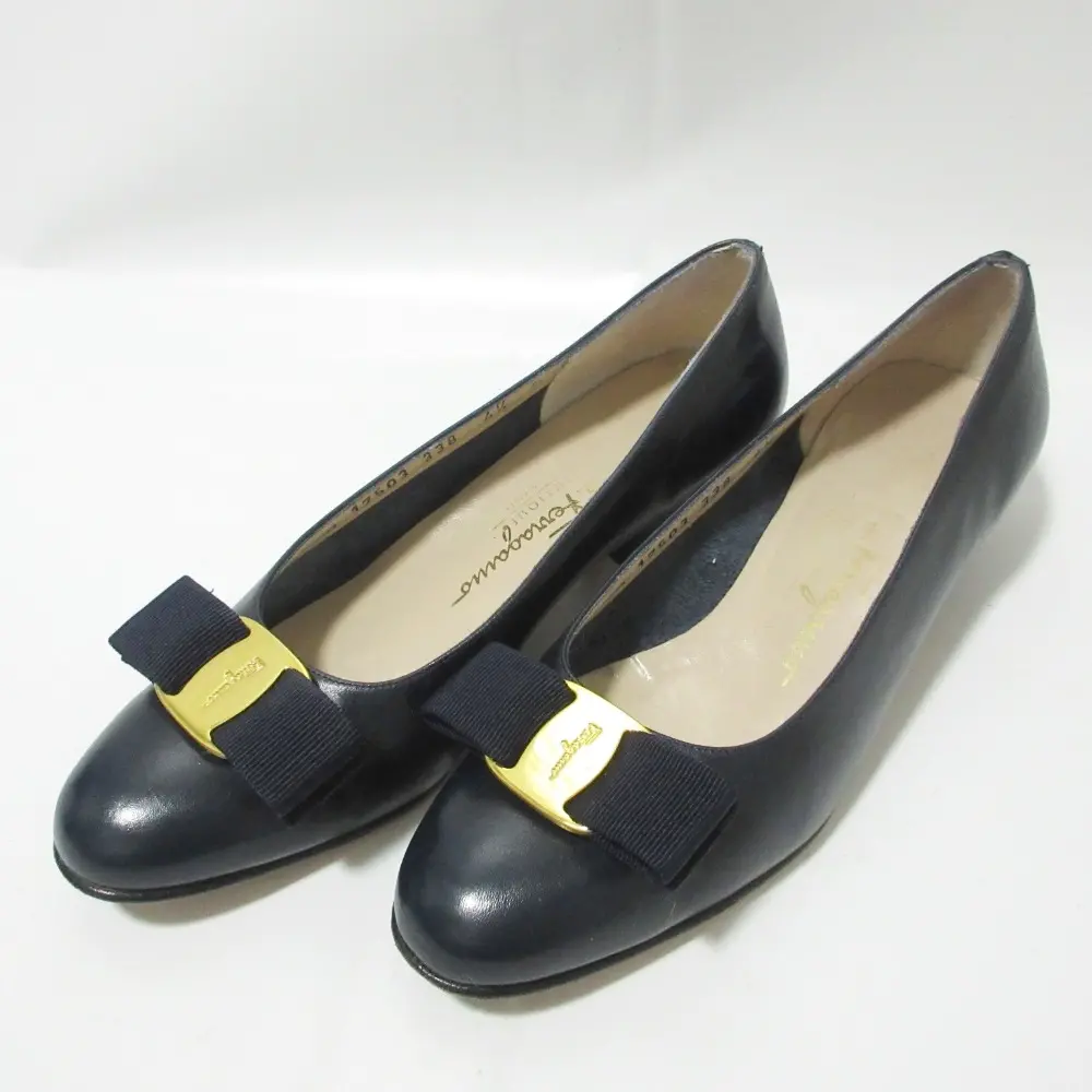 Salvatore Ferragamo サルヴァトーレフェラガモ ヴァラ リボン プレーントゥ ローヒール パンプス 4.5 約22.0cm B ネイビー