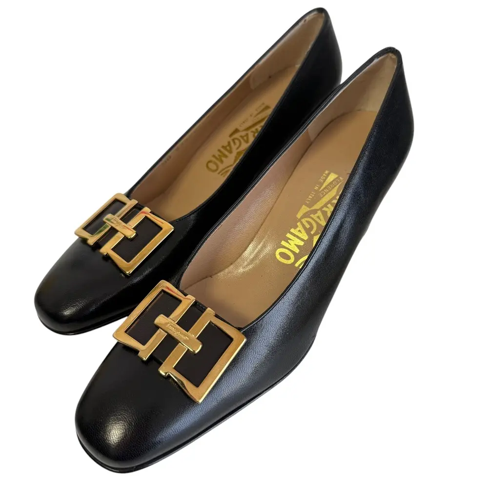 Salvatore Ferragamo サルヴァトーレフェラガモ レザー ガンチーニ金具 パンプス 5C 22cm相当 ブラック