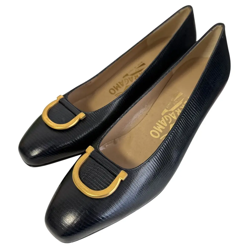 Salvatore Ferragamo サルヴァトーレフェラガモ レザー ガンチーニ金具 ローヒール パンプス 7C 24cm相当 ネイビー