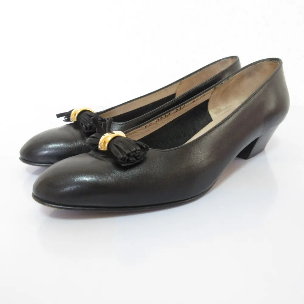 Salvatore Ferragamo サルヴァトーレフェラガモ タッセルリボン レザー アーモンドトゥ パンプス 6 1/2 23.5cm相当 ブラック