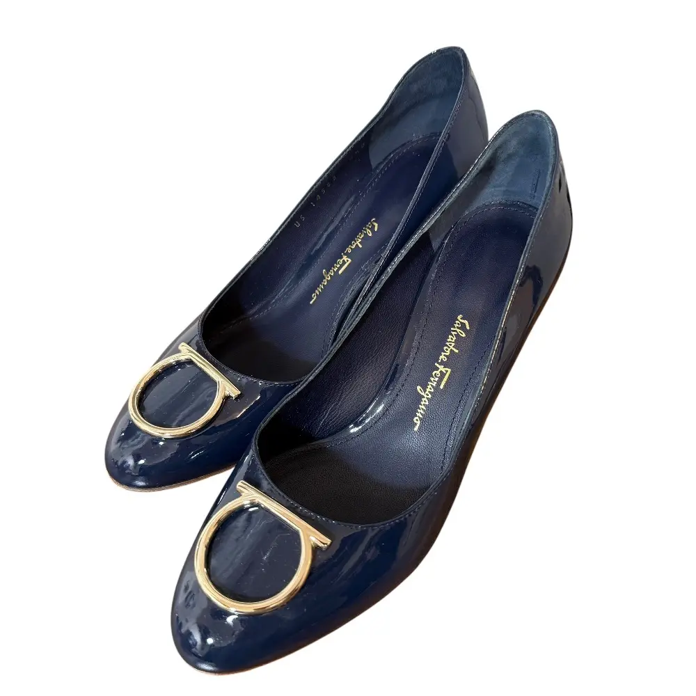 Salvatore Ferragamo サルヴァトーレフェラガモ ガンチーニ パテントレザー パンプス 4 1/2D 21.5cm相当 ネイビー