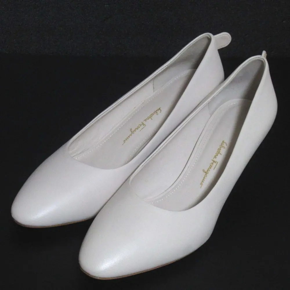 Salvatore Ferragamo サルヴァトーレフェラガモ JUDY55 レザー アーモンドトゥ パンプス 6.5D 24cm アイボリー