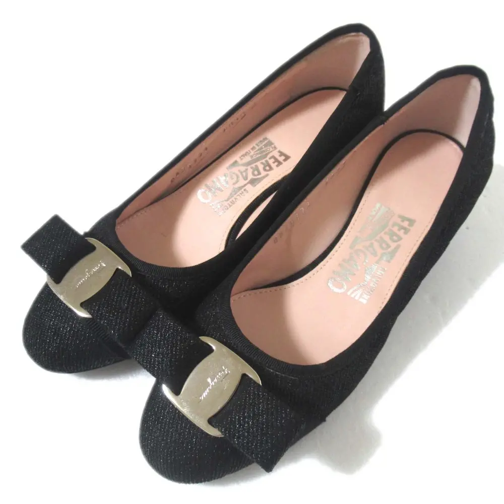 Salvatore Ferragamo サルヴァトーレフェラガモ VARAQ ヴァラリボン パンプス 4D 21.5cm相当 ブラック×シルバー金具